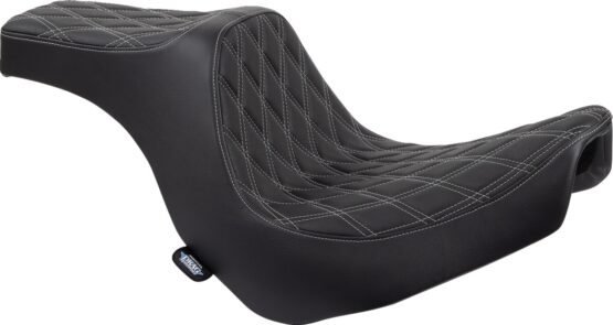 Seat Predator III Black w/ Silver Stitching