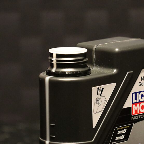 Offroad Synthetic 2t Oil - 1L - Image 3