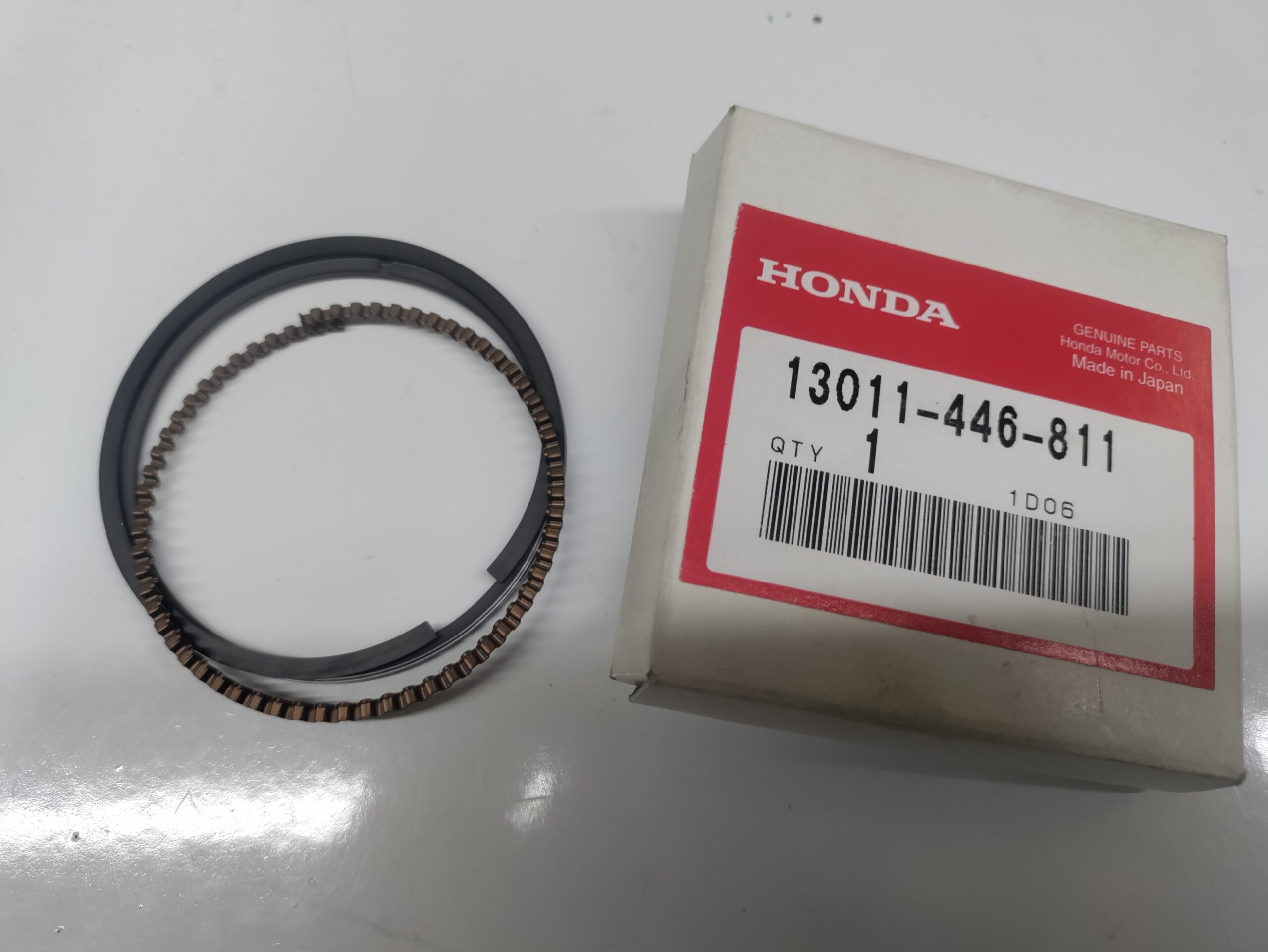 13011-446-811.jpg 13011-446-811.jpg