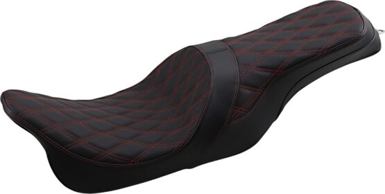 Predator Double Diamond 2-Up Seat Black/Red Forward