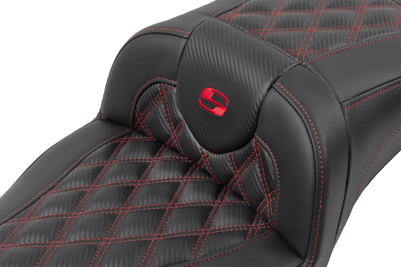 Saddlemen Roadsofa Extended Reach Seat Red Stitch Harley FLTR/FLHX 23-24 - Image 3