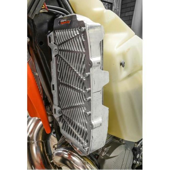 Enduro Engineering Billet Radiator Guard KTM Husqvarna GasGas 2016-2025 - Image 3