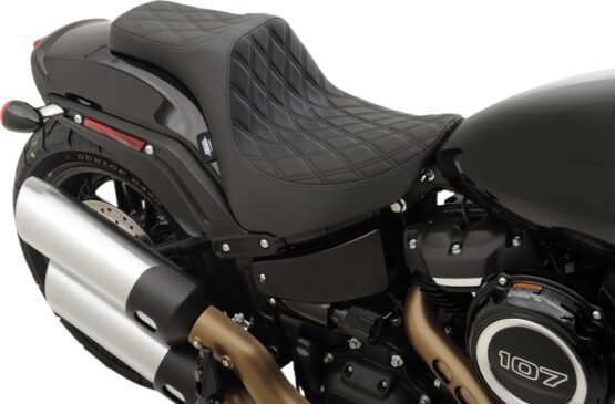 Predator Double Diamond Vinyl 2-Up Seat - Black