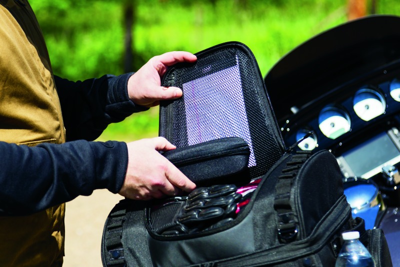 Kuryakyn Momentum Vagabond Motorcycle Storage Bag - Image 7