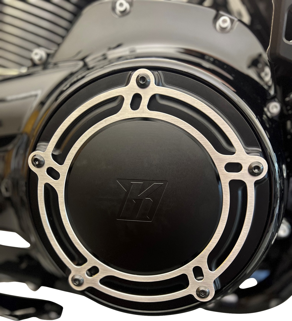 Kodlin USA NXL Derby Cover Black for Harley M8 Touring Models - Image 4