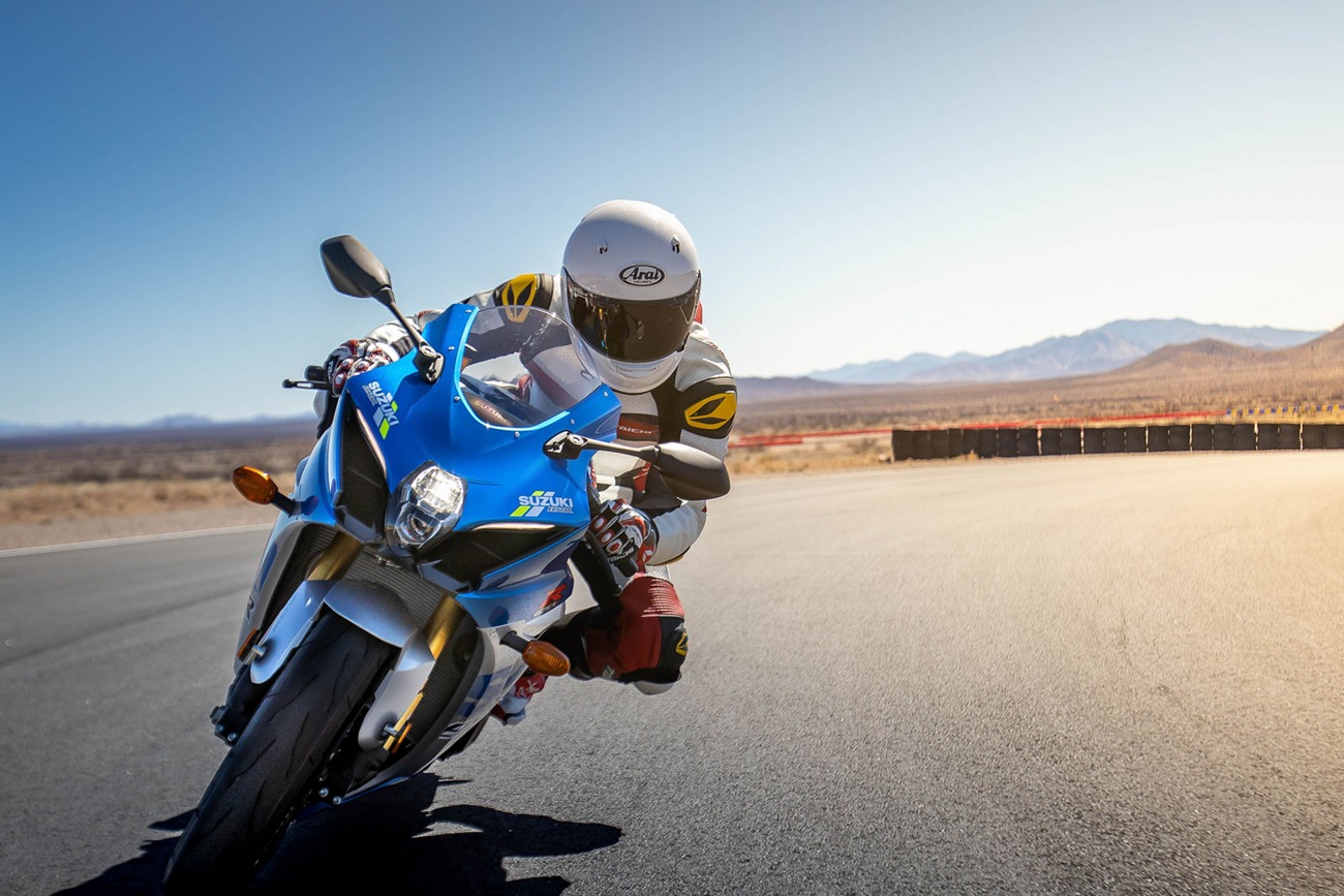 Arai Contour-X Helmet Diamond White 2XL - Image 3