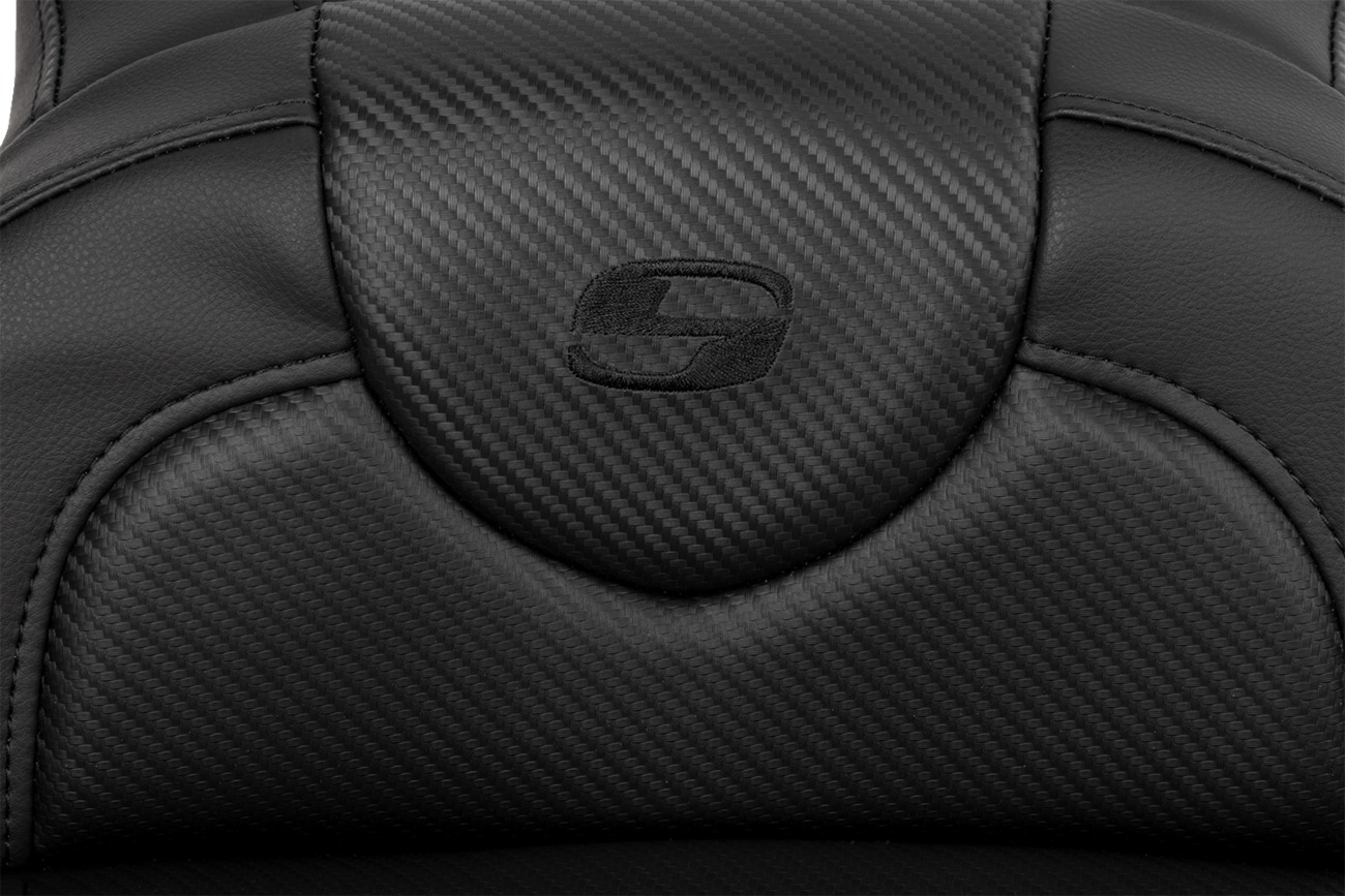 Saddlemen Roadsofa Extended Reach Seat Carbon Fiber Black Backrest For Harley FL 08-24 - Image 4