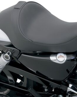 Smooth SR Leather Solo Seat Black Foam Low 1/2"