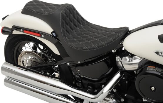 Predator Double Diamond Vinyl 2-Up Seat Black/Silver