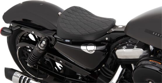 Bobber Diamond Vinyl Solo Seat - Black