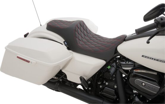 Predator Dbl-Diamond Vinyl 2-Up Seat Black/Red - Image 3