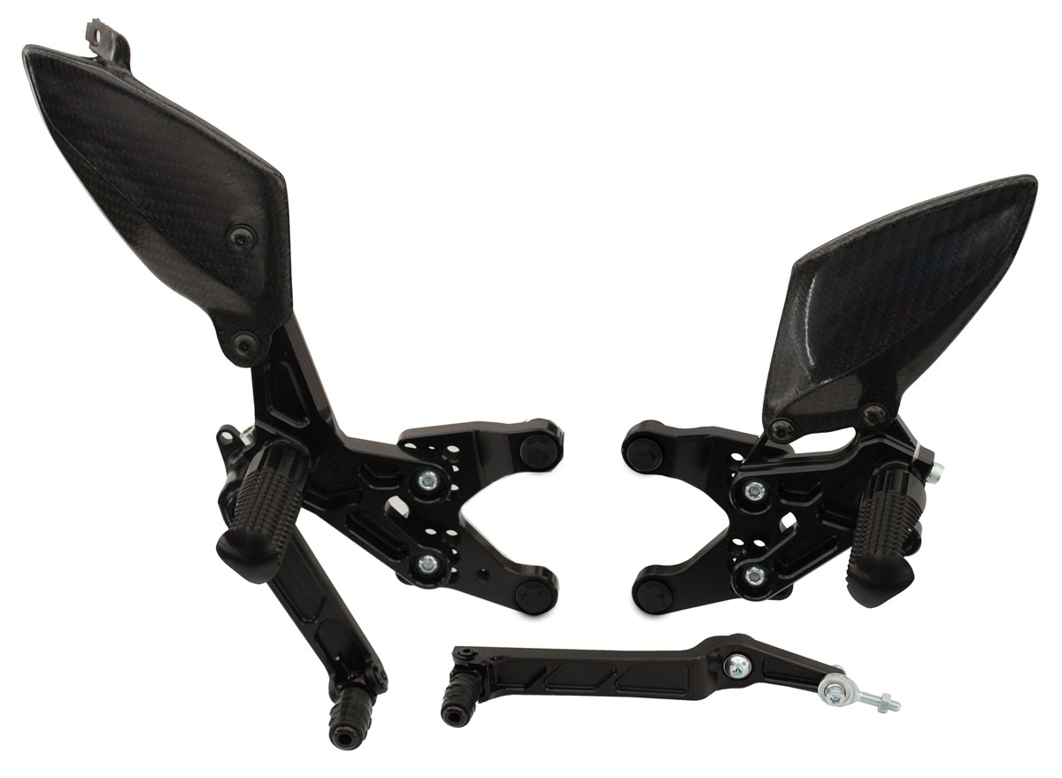 R1-REARSETS-0911__33676.jpg