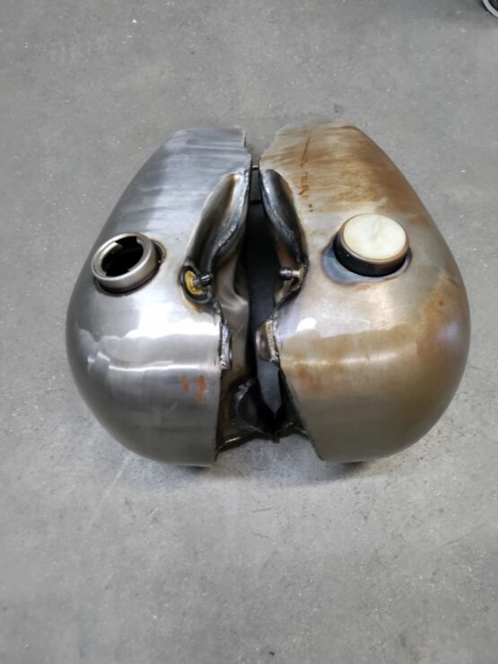 Knucklehead / Panhead / Shovelhead Fat Bob Tanks 3.5 Gal