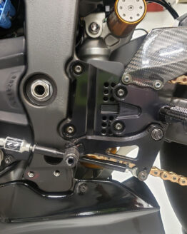 Graves Adjustable Rearsets Black For 19-21 Kawasaki ZX-6R