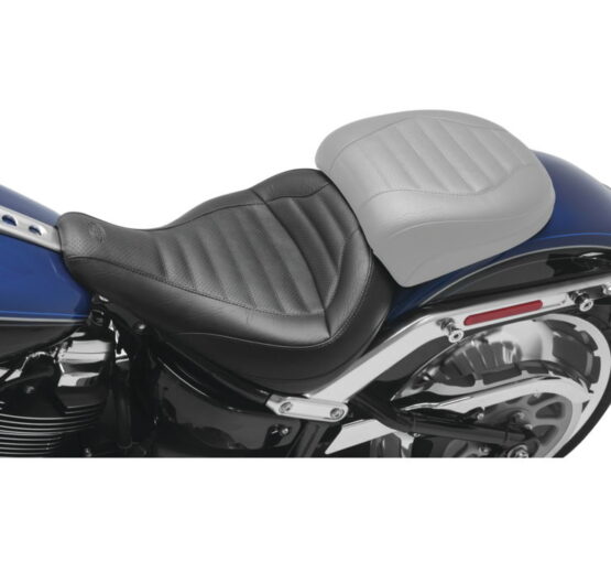 Tuck and Roll Vinyl Solo Seat